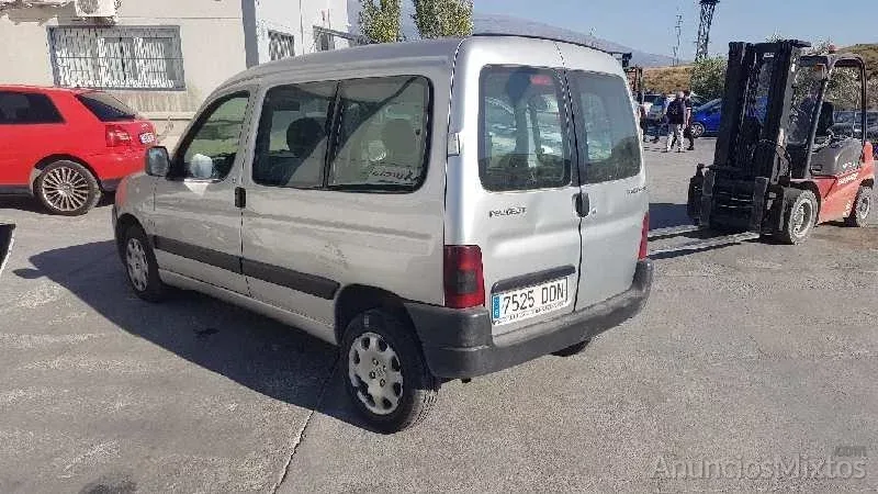 DESPIECE DE PEUGEOT PARTNER 2.0 HDi (90 CV) - Gratis - Usado - Granada DESPIECE DE PEUGEOT PARTNER 2.0 HDi (90 CV) - Gratis - Usado - Granada