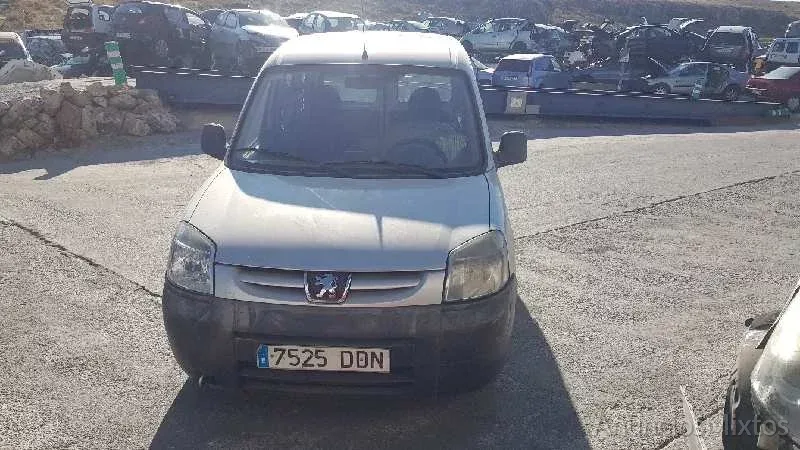 DESPIECE DE PEUGEOT PARTNER 2.0 HDi (90 CV) - Gratis - Usado - Granada DESPIECE DE PEUGEOT PARTNER 2.0 HDi (90 CV) - Gratis - Usado - Granada