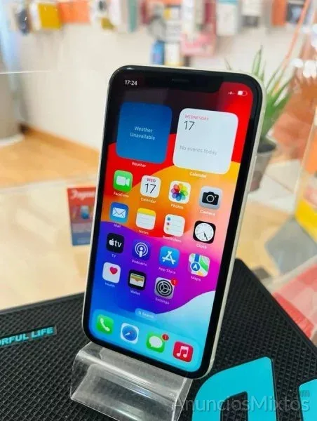 iPhone 11 128 GB Plata GARANTIA - 275 € - Nuevo - Valencia