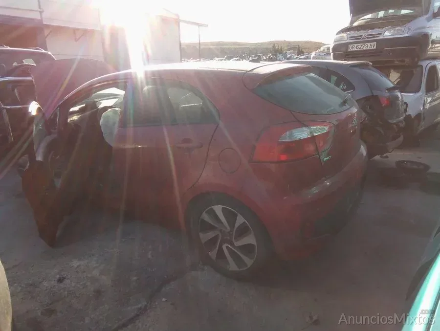 DESPIECE DE KIA RIO 1.2 (84 CV) - Gratis - Usado - Granada DESPIECE DE KIA RIO 1.2 (84 CV) - Gratis - Usado - Granada