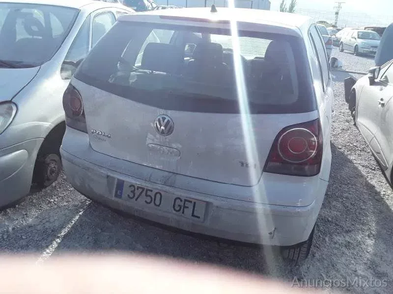 DESPIECE DE VOLKSWAGEN POLO 1.4 TDI (80 CV) - Gratis - Usado - Granada DESPIECE DE VOLKSWAGEN POLO 1.4 TDI (80 CV) - Gratis - Usado - Granada
