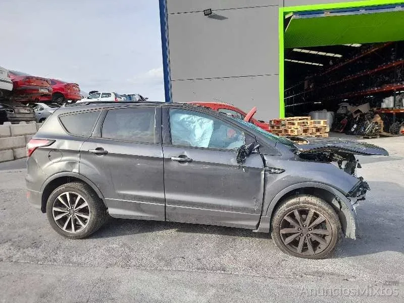 DESPIECE DE FORD KUGA 2.0 TDCi (140 CV) 2012 (V2) - Gratis - Usado - Granada DESPIECE DE FORD KUGA 2.0 TDCi (140 CV) 2012 (V2) - Gratis - Usado - Granada