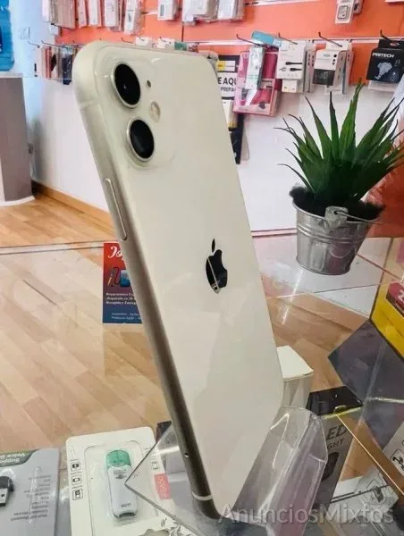 iPhone 11 64 GB Plata GARANTIA - 270 € - Nuevo - Valencia