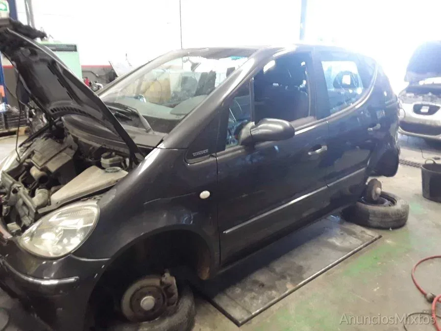 DESPIECE DE MERCEDES CLASE A 1.4 (82 CV) - Gratis - Usado - Granada DESPIECE DE MERCEDES CLASE A 1.4 (82 CV) - Gratis - Usado - Granada