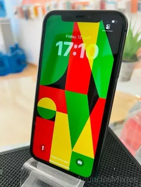 iPhone 11 64 GB Negro GARANTIA - 270 € - Nuevo - Valencia