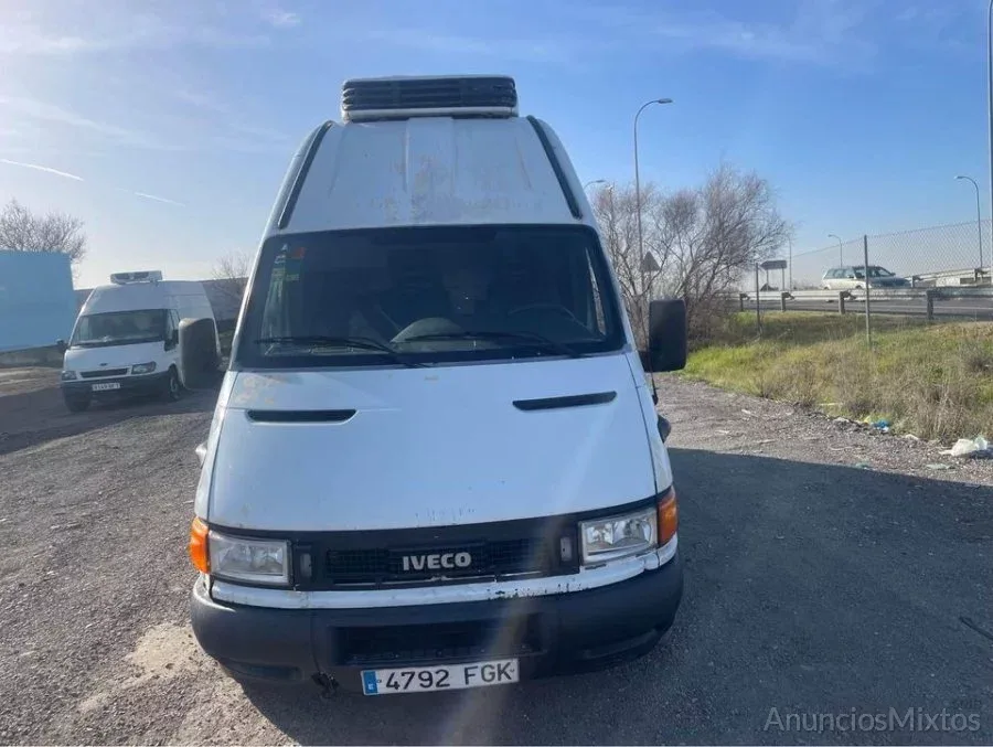 Iveco DAILY III Furgoneta 35 S 13 V,35 C 13 V 2003 - 3500 € - 500000 km, 2003 - Madrid Iveco DAILY III Furgoneta 35 S 13 V,35 C 13 V 2003 - 3500 € - 500000 km, 2003 - Madrid