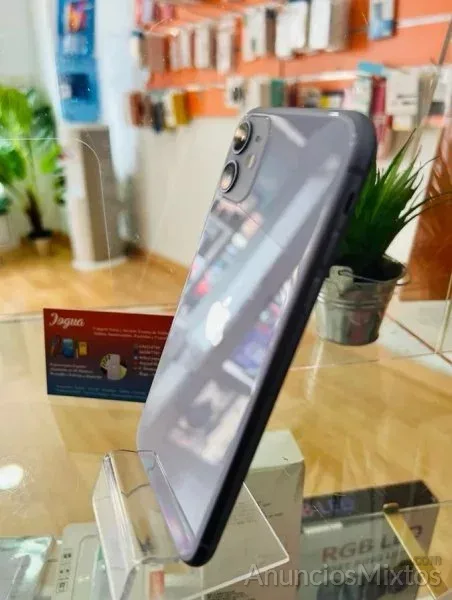 iPhone 11 64 GB Morado GARANTIA - 270 € - Nuevo - Valencia