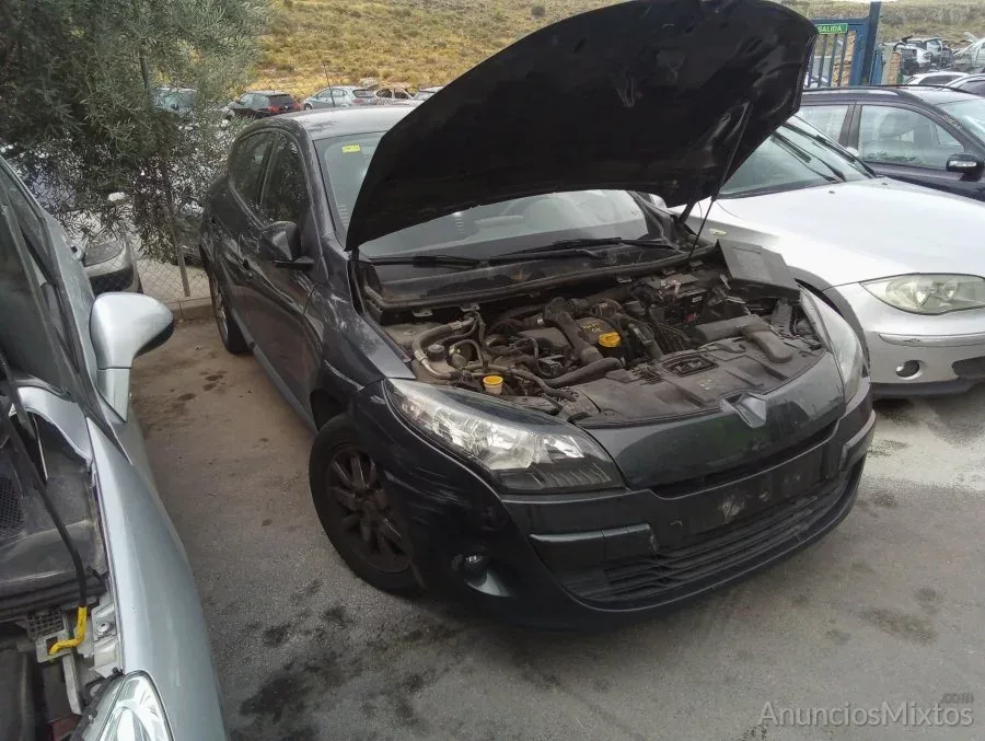 DESPIECE DE RENAULT MEGANE III BERLINA 5 P 1.5 dCi 2010 - Gratis - Usado - Granada DESPIECE DE RENAULT MEGANE III BERLINA 5 P 1.5 dCi 2010 - Gratis - Usado - Granada