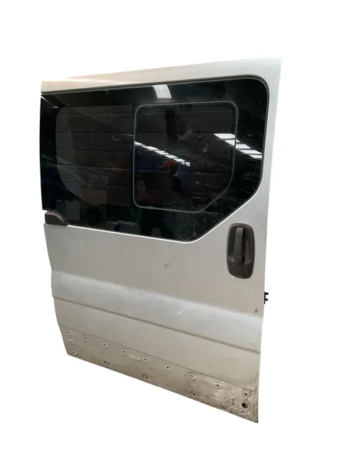 Puerta corrediza dcha Nissan Primastar 01-14 - 290 € - 8210000QAG _, 80 kg - Lleida