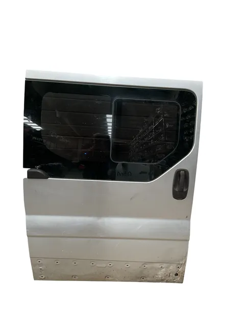 Puerta corrediza dcha Nissan Primastar 01-14 - 290 € - 8210000QAG _, 80 kg - Lleida