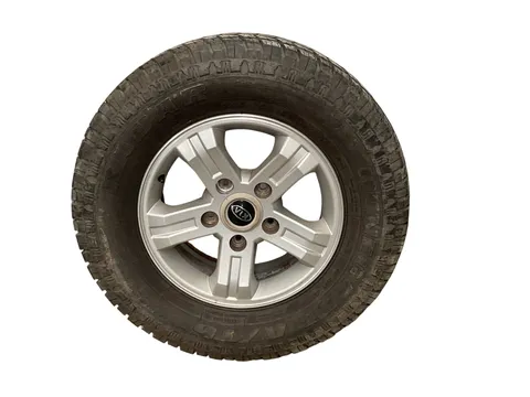 Llanta KIA Sorento 02-09 - 80 € - 529103E580, 20 kg - Lleida
