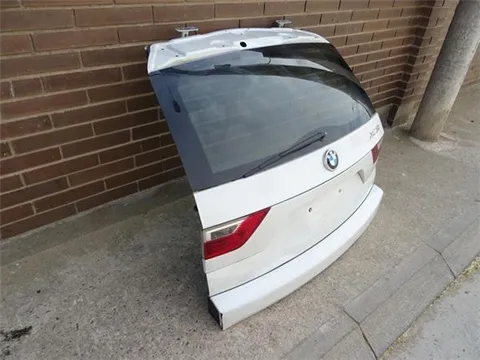Porton bmw x3 e83 - 200 € - 41003452197, 40 kg - Lleida
