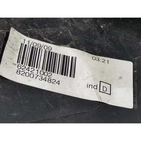 Piloto derecho dacia sandero - 36 € - 8200734824, 1 kg - Lleida