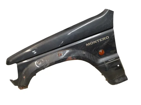 Aleta del izq Mitsubishi Pajero II 91-00 - 55 € - MB835529  _, 12 kg - Lleida