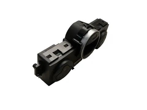 Climatizador Renault Clio 05-14 - 40 € - 8200296683 _, 1 kg - Lleida