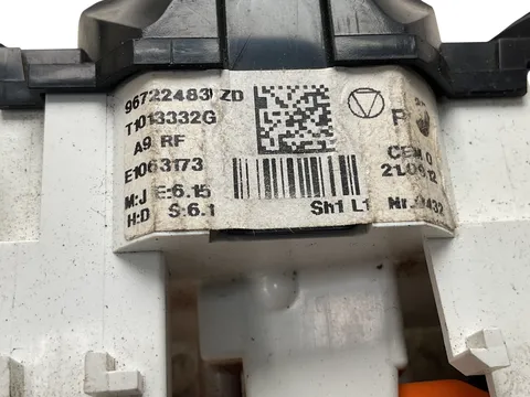 Mando climatizador Peugeot 2008 I 13-20 - 50 € - E1063071, 1 kg - Lleida