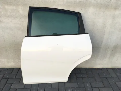 Puerta trasera izquierda seat leon ii 1P - 50 € - Puertatrasizqleon1p, 30 kg - Lleida