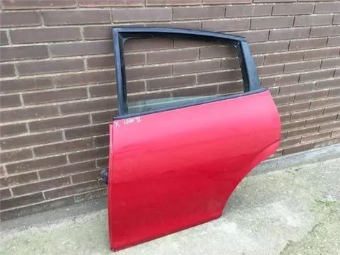 Puerta trasera izquierda seat leon ii 1P - 50 € - Puertatrasizqleon1p, 30 kg - Lleida