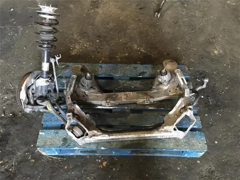 Puente delantero bmw e93 - 50 € - Puente delantero bmw e93, 39 kg - Lleida