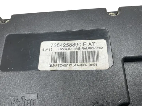 Mando climatizador Fiat Croma 05-10 - 45 € - 7354258890, 1 kg - Lleida