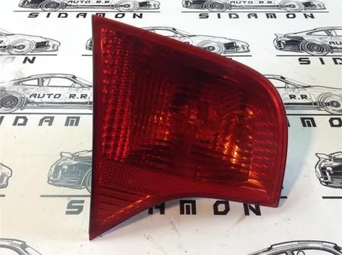 Piloto izquierdo interior audi a4 b7 - 39 € - 8e5945093a - Lleida