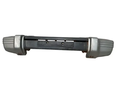 Paragolpes del Mitsubishi Montero II 91-00 - 80 € - MR23029, 30 kg - Lleida