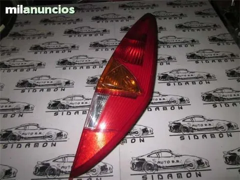 Piloto trasero derecho fiat punto - 20 € - Lleida