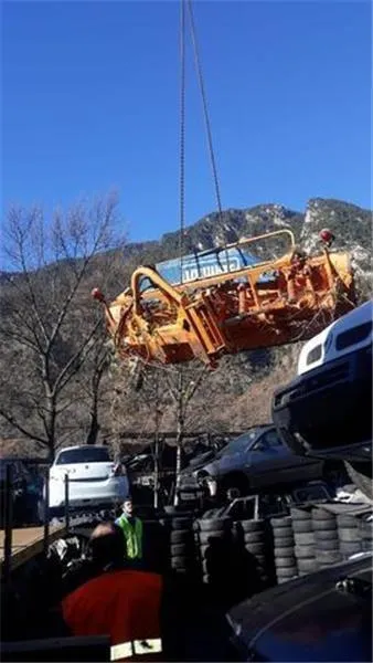 Pala quitanuieves mercedes unimog - 2000 € - Lleida