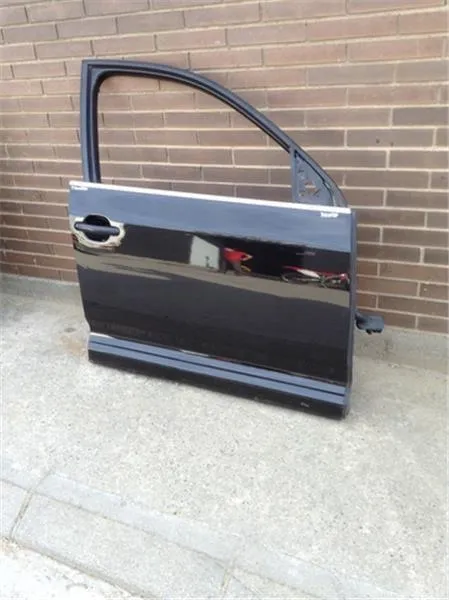 Puerta del derecha volkswagen touareg - 79 € - Lleida