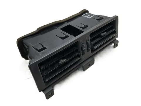 Rejilla ventilacion A/C Nissan 6875023G00 - 35 € - 68750-23G00, 2 kg - Lleida