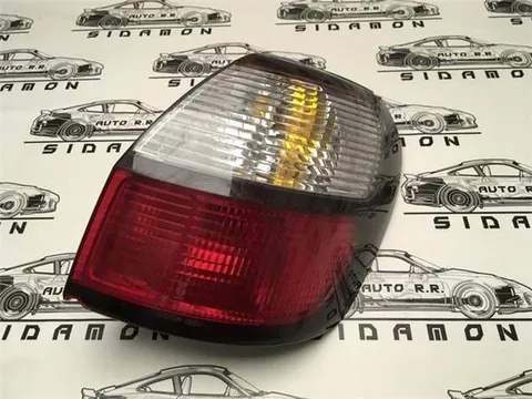 Piloto derecho subaru legacy b12 - 30 € - Lleida