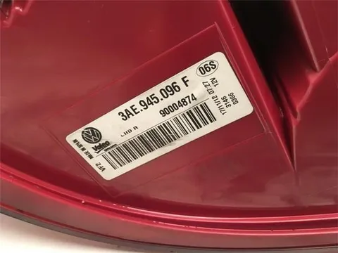 Piloto derecho vw passat b7 lift - 60 € - 3ae945096f, 2 kg - Lleida