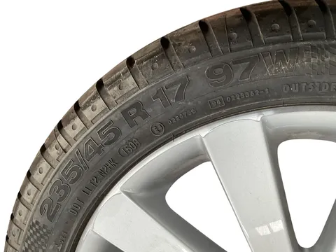 Llanta VW Passat Berlina (3C2) R-Line 05-10 - 120 € - 3C0601025AJ, 20 kg - Lleida