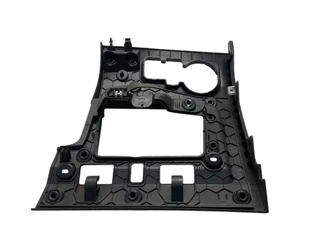 Moldura Guantera VW Tiguan II 16-24 - 50 € - S02717005, 1 kg - Lleida
