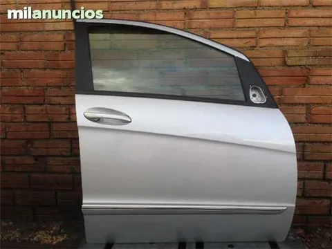 Puerta delantera dcha mercedes a w169 - 220 € - Lleida
