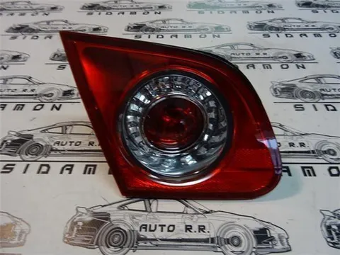 Piloto porton izquierdo passat 3c - 30 € - 3c5945093c - Lleida
