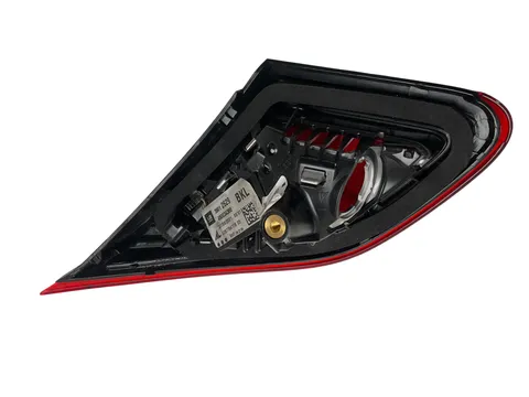 Piloto tra izq Opel Corsa E 14-19 - 36 € - 39012629, 1 kg - Lleida