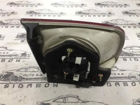 Piloto porton dcho volkswagen touareg - 39 € - Lleida