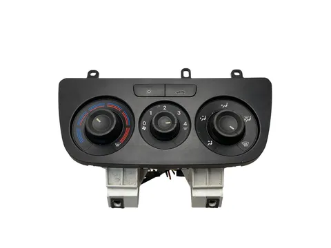 Mando climatizador Fiat Doblò (263) 10-26 - 60 € - 735617706, 1 kg - Lleida