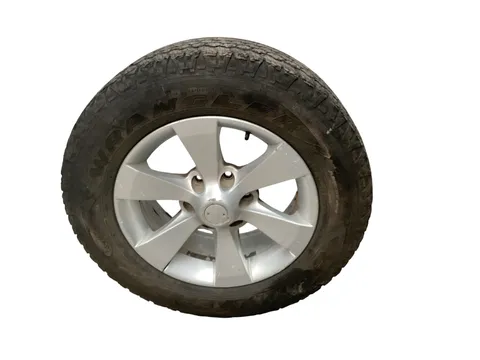 Llanta Nissan Terrano 1993-2007 - 180 € - 2X8012X802, 25 kg - Lleida