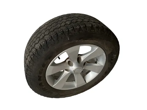 Llanta Nissan Terrano 1993-2007 - 180 € - 2X8012X802, 25 kg - Lleida